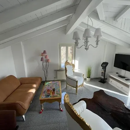 Apartment Romantica *